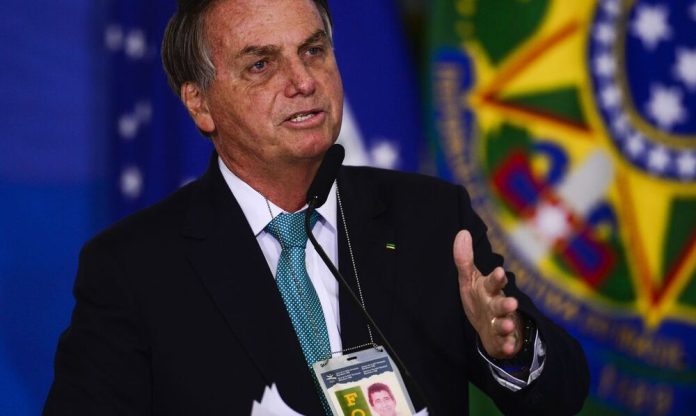 O Tribunal Superior Eleitoral (TSE) validou por unanimidade nesta terça-feira (6) os registros de candidatura à reeleição do presidente Jair Bolsonaro e de seu vice, Braga Netto, ambos do PL