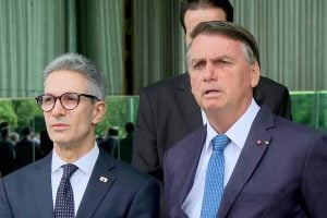 Zema, governador reeleito em MG, formaliza apoio a Bolsonaro