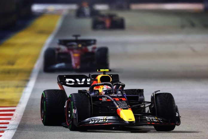 F1: Pérez vence GP de Singapura e adia título de Verstappen