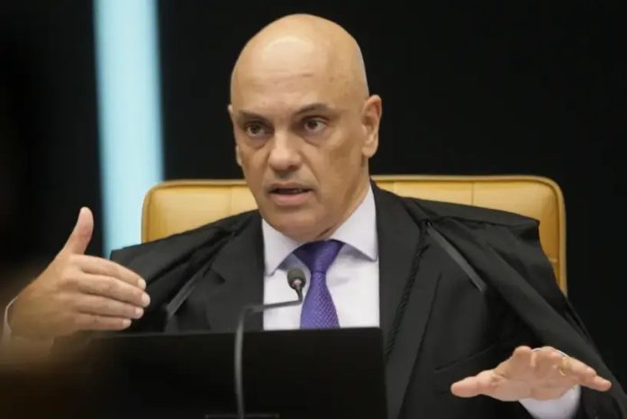 O Tribunal Superior Eleitoral (TSE) aprovou nesta quinta-feira (20) uma medida que busca dar mais agilidade ao processo de retirada do ar de fake news no período eleitoral