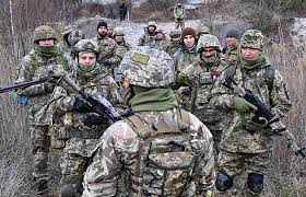 UE aprova missão de treinamento de tropas ucranianas