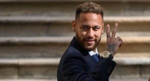 Promotoria da Espanha retira acusações contra Neymar em julgamento