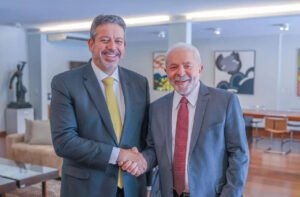 Lula e Lira se reúnem pela primeira vez após eleição