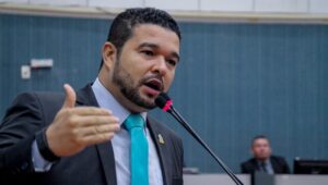 Vereador Fransuá: "É preciso pacificar a base do prefeito na CMM"