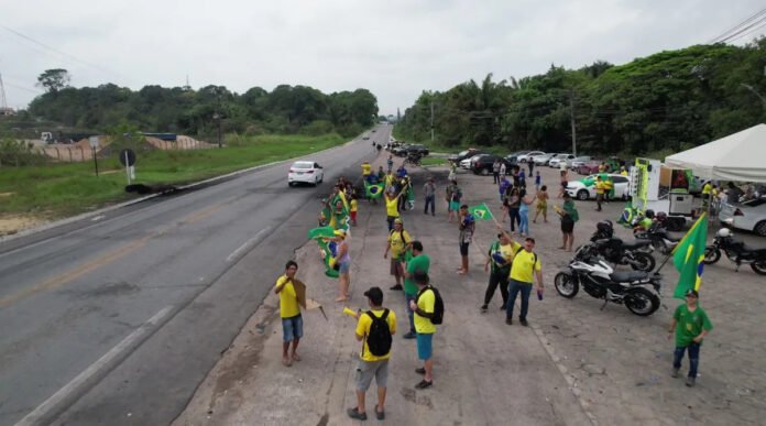 AM apresenta apenas 1 ponto de interdição na rodovia BR-230