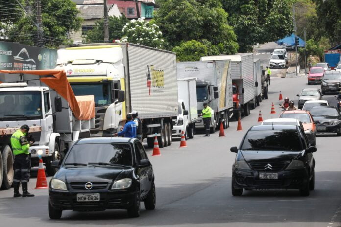 ‘Operação Carga Pesada’ no Japiim