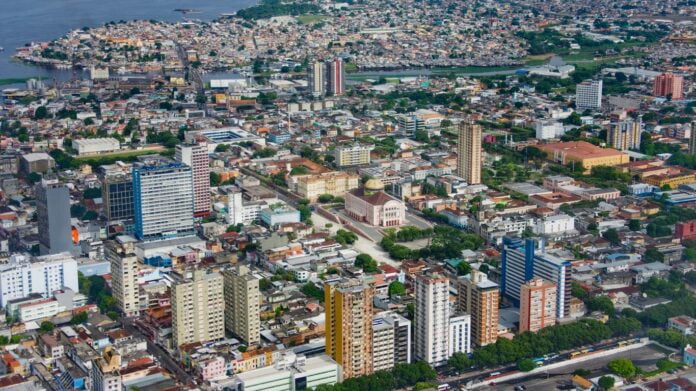 Manaus tem o 5º maior PIB dentre municípios do país, segundo IBGE