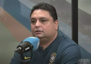 "Falta diálogo entre prefeito e a base", diz vereador Caio André