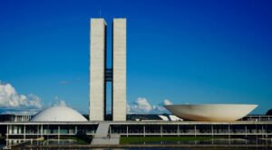 Governo Bolsonaro deverá usar R$ 23 bi da PEC da Transição para fechar contas