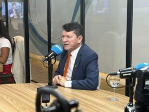 "Houve interferência de partidários de Wilson Lima na eleição da CMM", diz Carlos Santiago