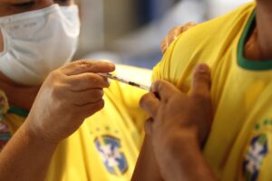 Amazonas atualiza boletins da Covid-19, Mpox e vacinação nesta sexta-feira