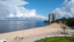 Praia da Ponta Negra será interditada para banho a partir desta sexta-feira