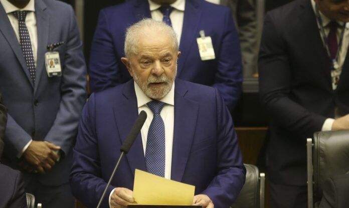Lula discursa no Congresso Nacional