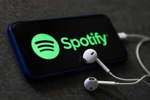 Spotify anuncia planos para demitir 6% dos funcionários