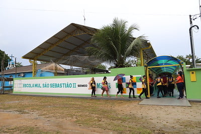 Escolas da zona rural de Manaus iniciam ano letivo