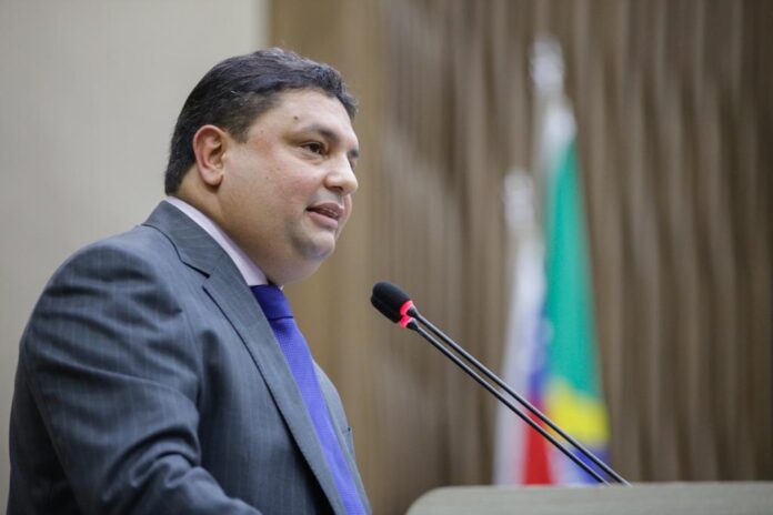 Presidente da CMM assume como prefeito de Manaus em exercício