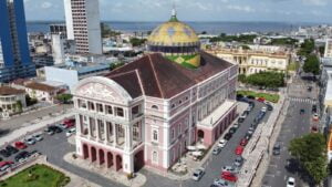 Teatro Amazonas suspende programação de espetáculos do dia 16 a 20 de fevereiro