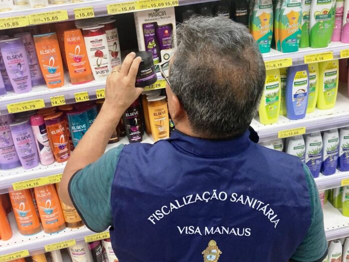 Vigilância Sanitária interdita mais de 400 itens capilar em lojas de Manaus