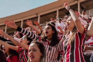 Projeto de Lei garante meia-entrada para mulheres em jogos de futebol