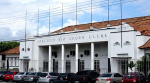 Sede do Rio Negro Clube é retirada de leilão