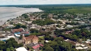 Vista aérea de Itacoatiara, município do Amazonas