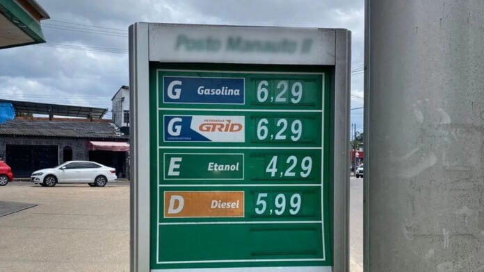 Preço da gasolina é reduzido, mas continua acima de R$ 6 em postos de Manaus