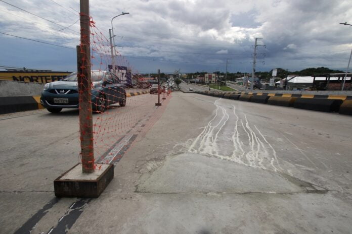 Obra no viaduto do Manoa retorna nesta quinta-feira; veja o que muda no trânsito