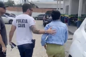 VÍDEO: Mulher é presa em Manaus suspeita de envenenar o marido com suco