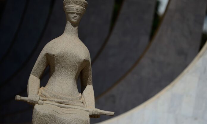 Estátua de Thémis, a Deusa da Justiça