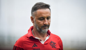 Flamengo demite técnico Vítor Pereira após derrota no Carioca