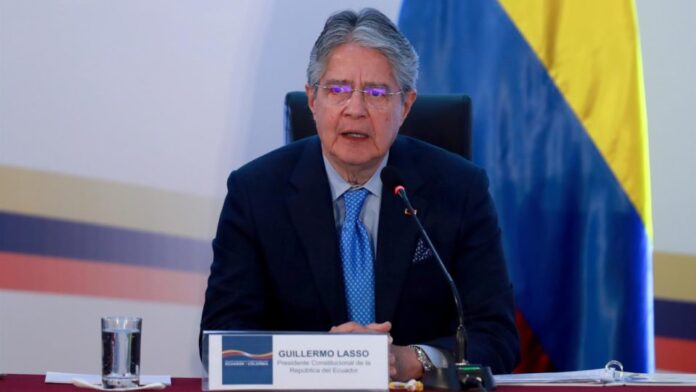 Presidente do Equador enfrenta impeachment e irá ao Congresso