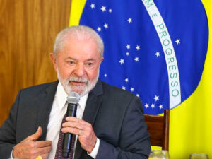 Pesquisa Epic: Governo Lula é aprovado por 37% e reprovado por 28%