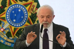 Novo decreto de Lula restringe compra de armas; PF vai fiscalizar CACs