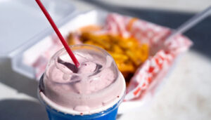 Três pessoas morrem após ingerir milkshake com bactéria nos EUA