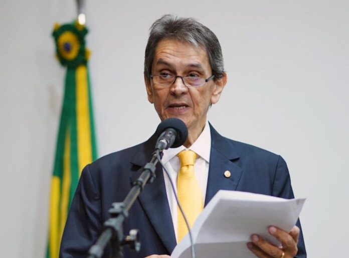 PGR se manifesta pela manutenção da prisão de Roberto Jefferson