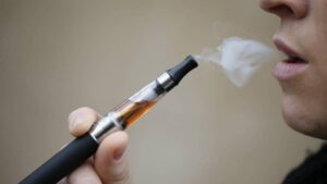 Senado discute regulamentação de cigarros eletrônicos no Brasil