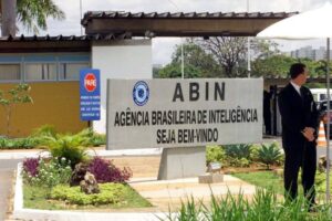 PF realiza operação para investigar espionagem de celulares pela Abin: 2 servidores são presos