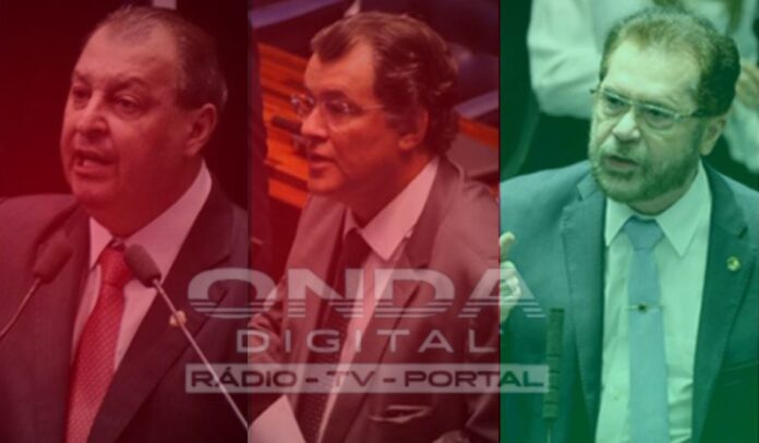 Imagem colorida mostra Omar Aziz, Eduardo Braga e Plinio Valério em tons de vermelho e verde