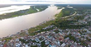 Imagem colorida mostra vista aérea do município de Tabatinga