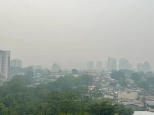 Manaus entra em fase de Mobilização por fumaça; Semsa recomenda uso de máscaras e umidificadores