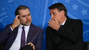 Toffoli rejeita recurso de Bolsonaro contra multa de R$ 20 mil aplicada por TSE