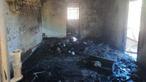 VÍDEO: Idoso tenta usar lança-chamas para matar aranhas e acaba incendiando a casa em MG