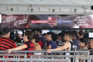 Flamengo x Audax: Venda presencial de ingressos inicia com restrição para menores; veja vídeo