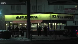 Tiroteio na Waffle House deixa um morto e cinco feridos nos EUA