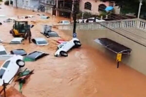 Criança é 20ª vítima das enchentes no Espírito Santo; 7 ainda estão desaparecidos