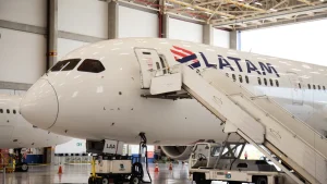 "Problema técnico" em voo da LATAM deixa 50 feridos na Nova Zelândia