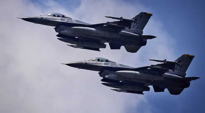 Putin diz que Rússia não atacará Otan, mas caças F-16 serão abatidos na Ucrânia