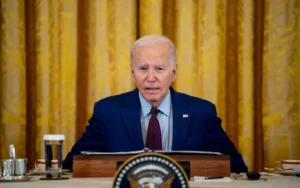 Biden quer triplicar as tarifas da China sobre importações de aço e alumínio