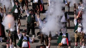Alemanha: Baviera quer proibir consumo de maconha na Oktoberfest