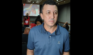 VÍDEO: "Não há rachadura no PT em Manaus, mas se houver essa pessoa será punida", diz Sassá
